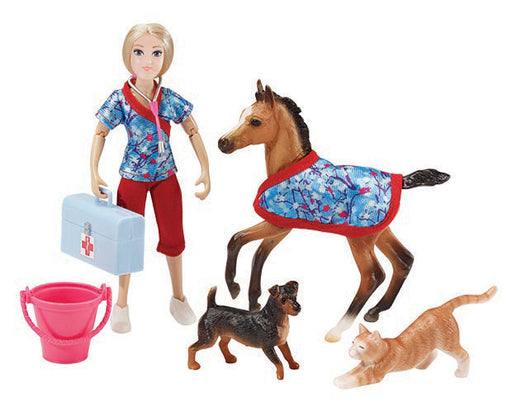 Children can take the foal to its first checkup at the vet's, where it meets some new animal friends! Includes: 6" articulated doll, foal, foal blanket, cat, dog, bucket, vet bag, and stethoscope. Classics Size Models.